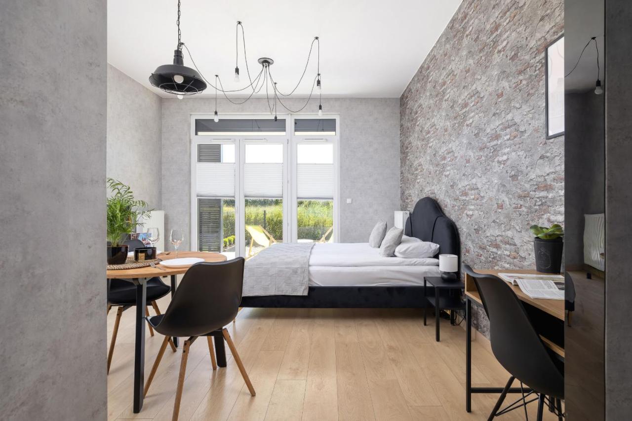Krakow Studio With Parking & Terrace Near Zalew Bagry By Renters Prestige ภายนอก รูปภาพ