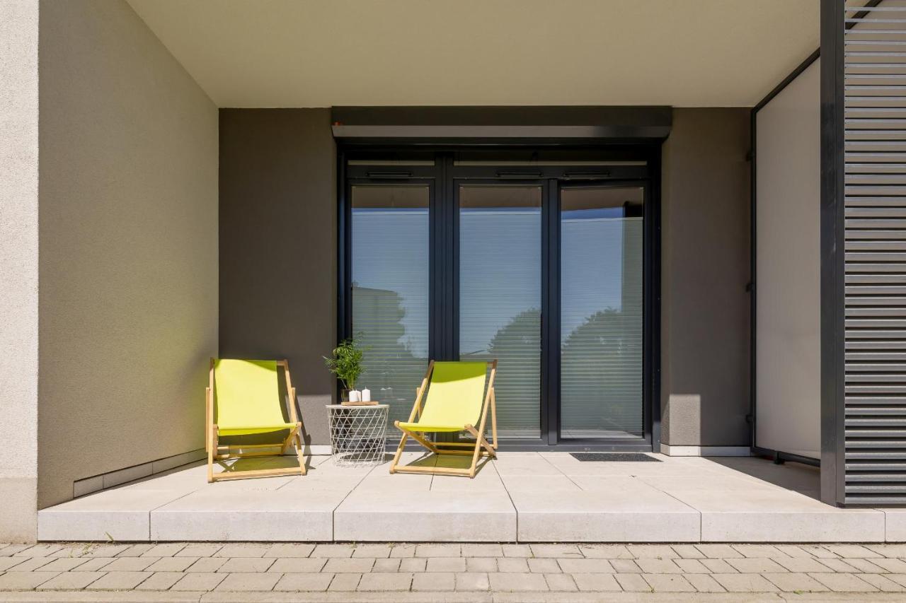 Krakow Studio With Parking & Terrace Near Zalew Bagry By Renters Prestige ภายนอก รูปภาพ